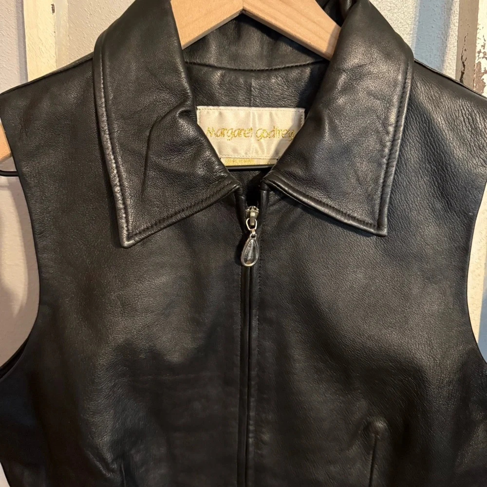Vintage Margaret Godfrey Black Leather Sleeveless Jacket Vest Size 8 Women - Picture 2 of 10